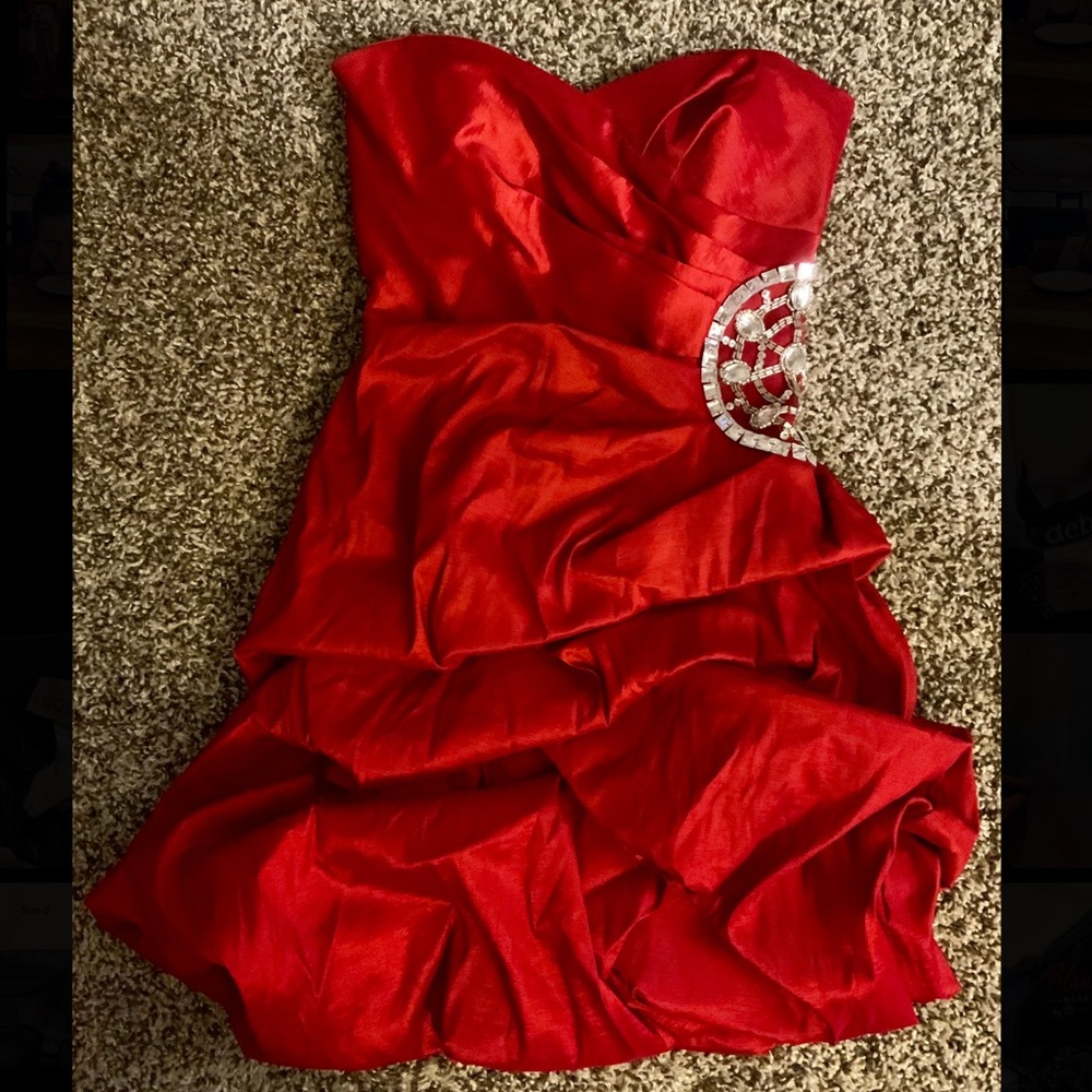 Red Ruffled Cocktail/Prom Dress
